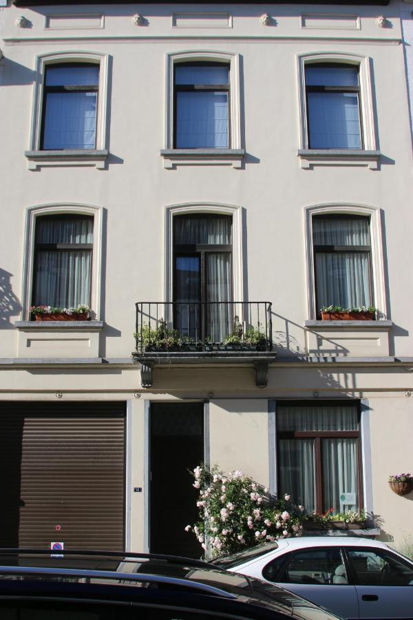 B&B Les Iris Bruxelas Exterior foto